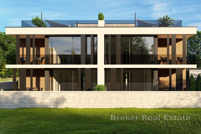 Image No.10-8 Bed Villa for sale