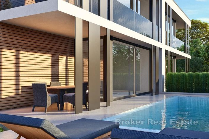 Image No.2-8 Bed Villa for sale