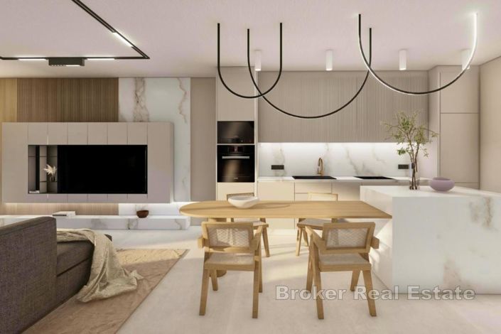 Image No.5-8 Bed Villa for sale