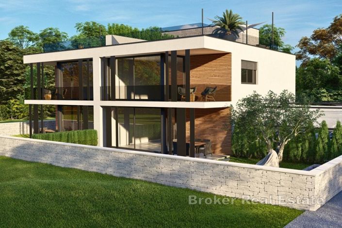 Image No.9-8 Bed Villa for sale