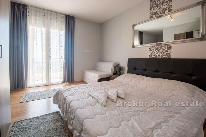 Image No.12-5 Bed Villa for sale