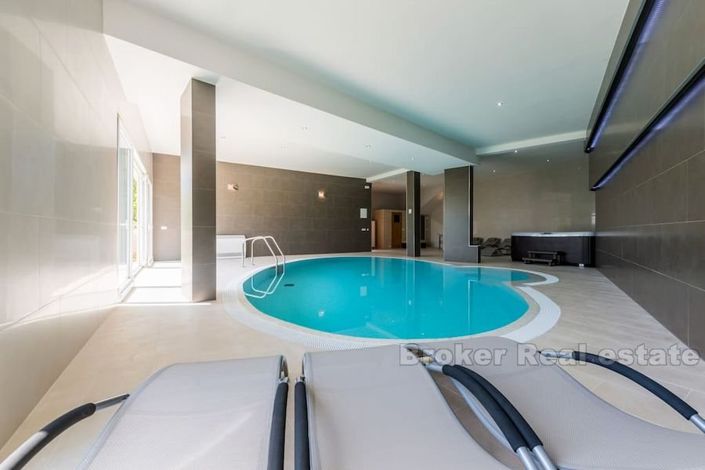 Image No.14-5 Bed Villa for sale