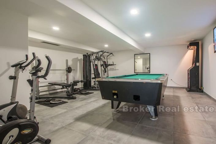 Image No.18-5 Bed Villa for sale