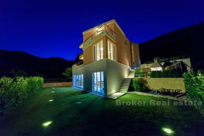 Image No.4-5 Bed Villa for sale