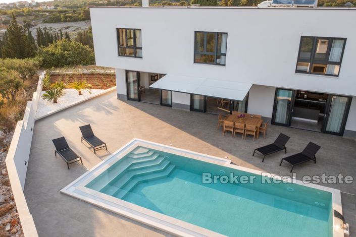 Image No.3-Villa de 4 chambres à vendre à Brac