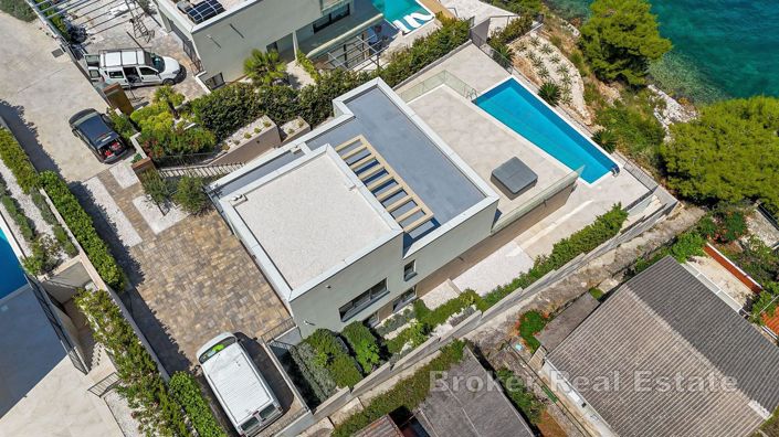 Image No.3-5 Bed Villa for sale