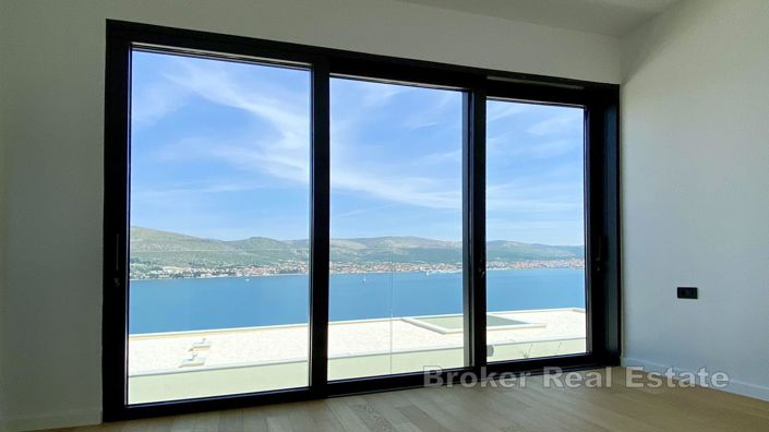 Image No.12-4 Bed Villa for sale