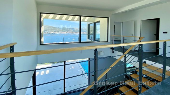 Image No.12-4 Bed Villa for sale