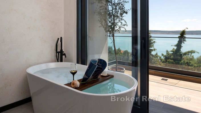 Image No.13-6 Bed Villa for sale