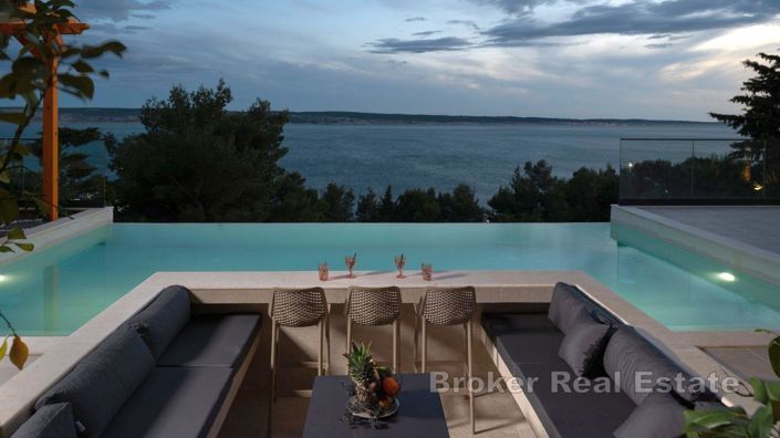 Image No.3-6 Bed Villa for sale