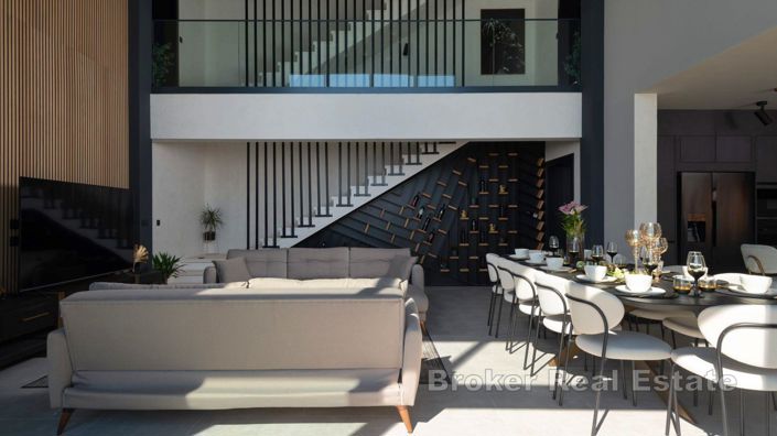 Image No.5-6 Bed Villa for sale