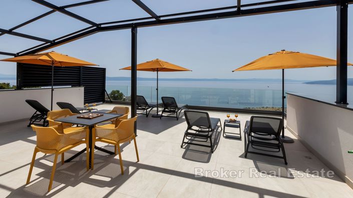 Image No.6-16 Bed Villa for sale