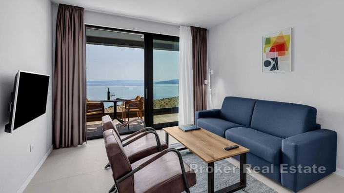 Image No.7-16 Bed Villa for sale