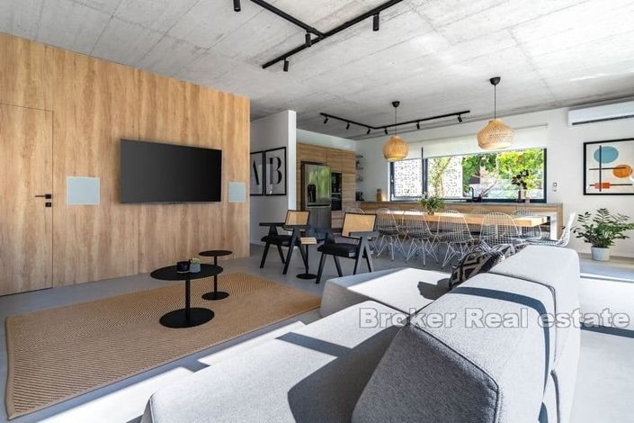 Image No.4-5 Bed Villa for sale