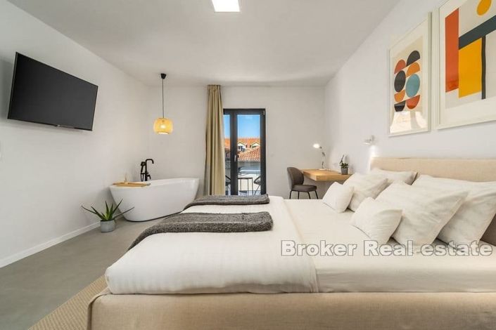 Image No.6-5 Bed Villa for sale