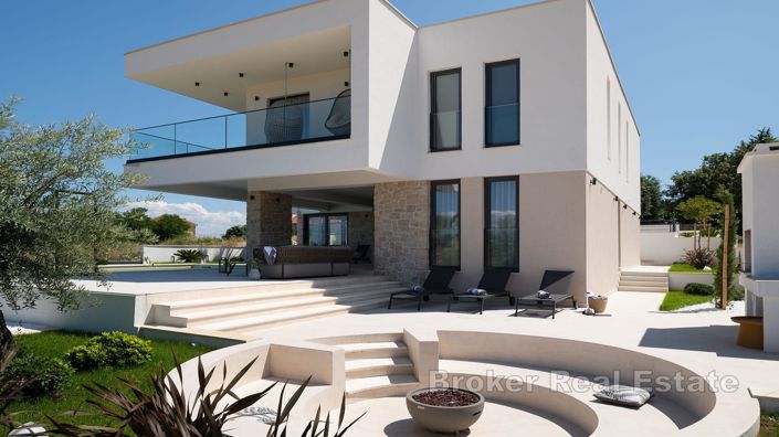 Image No.19-4 Bed Villa for sale