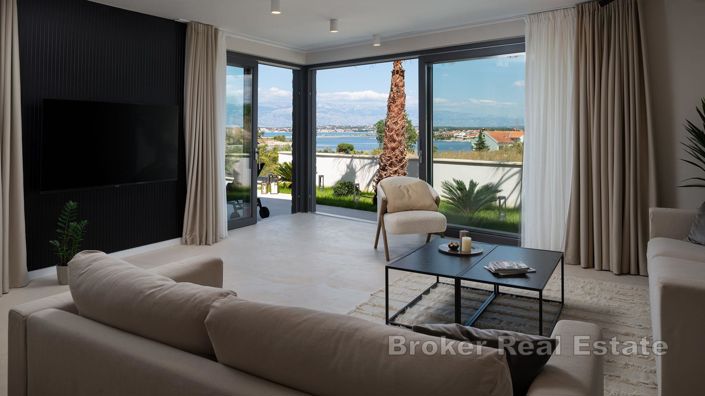 Image No.4-4 Bed Villa for sale