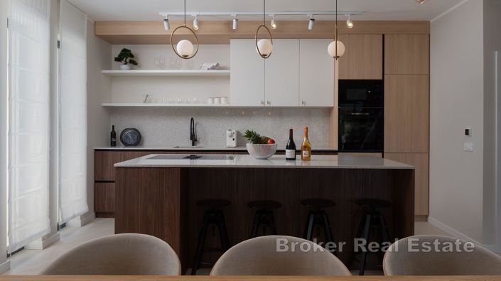 Image No.7-4 Bed Villa for sale