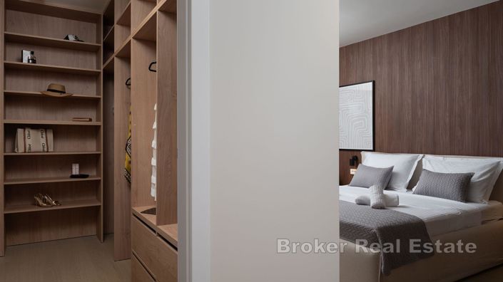 Image No.8-4 Bed Villa for sale