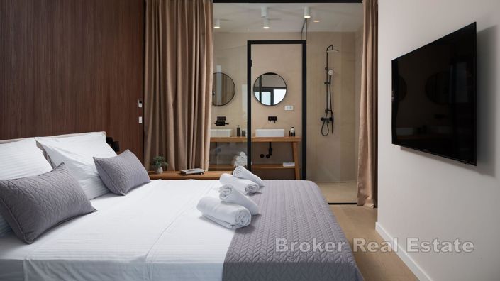 Image No.9-4 Bed Villa for sale