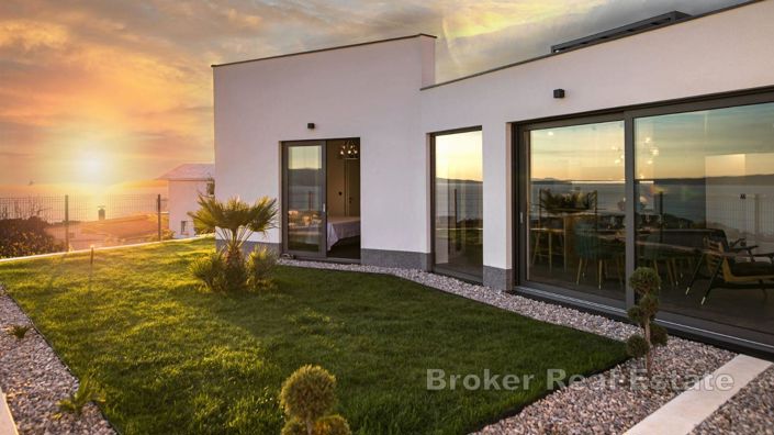 Image No.12-2 Bed Villa for sale