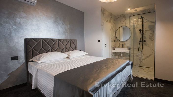 Image No.9-2 Bed Villa for sale