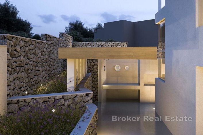 Image No.7-7 Bed Villa for sale