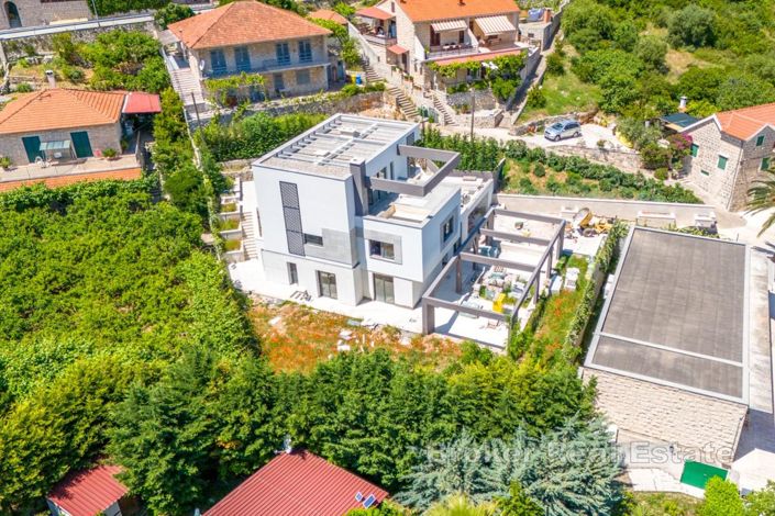 Image No.8-4 Bed Villa for sale