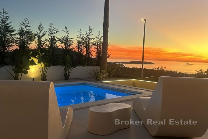 Image No.14-4 Bed Villa for sale