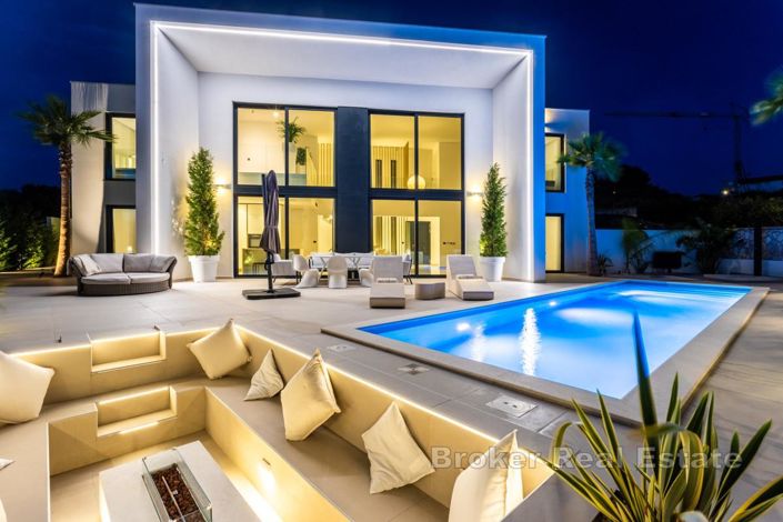 Image No.16-4 Bed Villa for sale