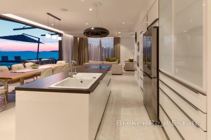 Image No.13-5 Bed Villa for sale