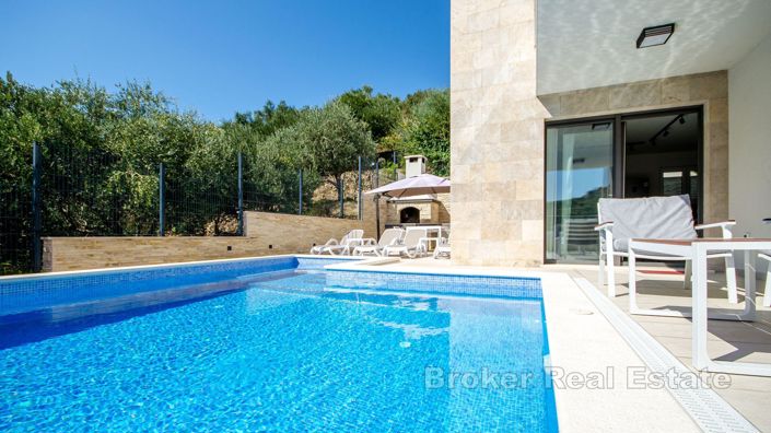 Image No.15-5 Bed Villa for sale