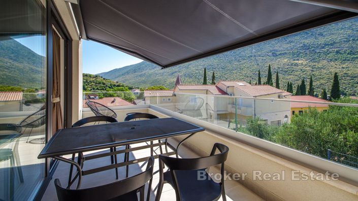 Image No.5-5 Bed Villa for sale