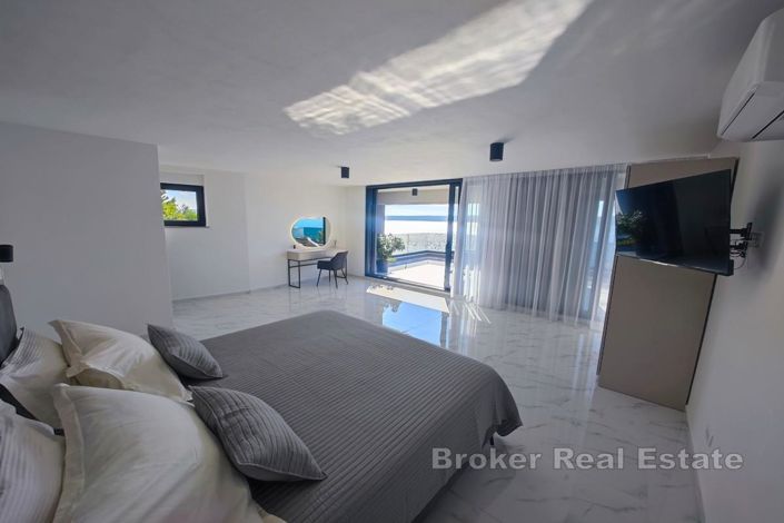 Image No.18-4 Bed Villa for sale