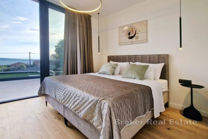 Image No.10-3 Bed Villa for sale