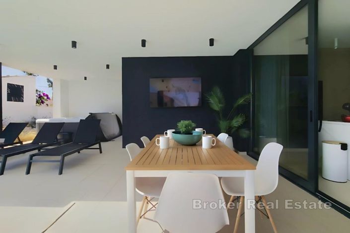 Image No.3-3 Bed Villa for sale