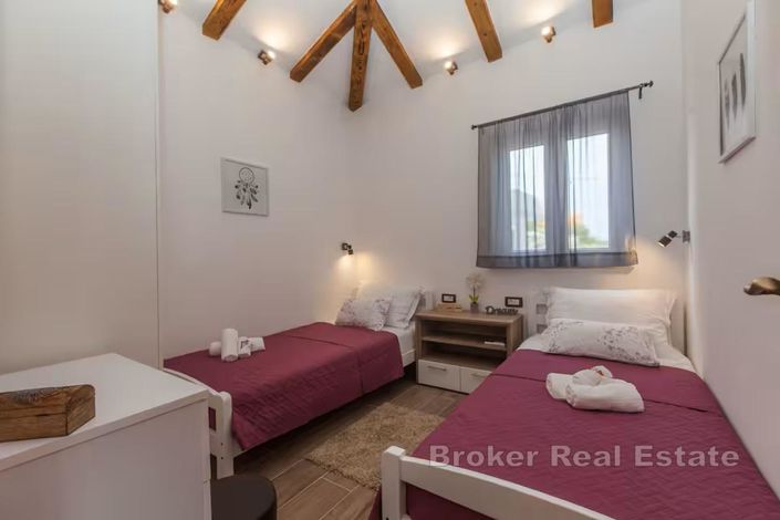 Image No.9-2 Bed Villa for sale