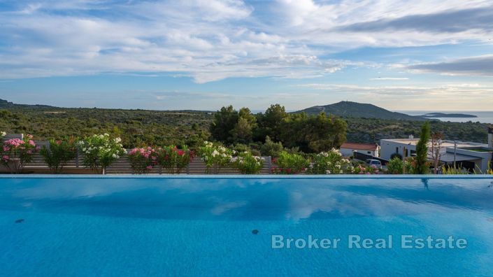 Image No.16-4 Bed Villa for sale