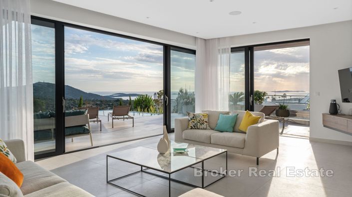 Image No.5-4 Bed Villa for sale