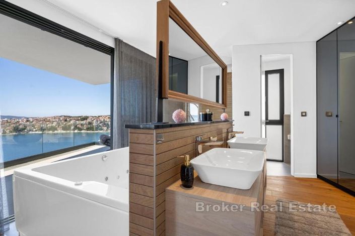 Image No.13-4 Bed Villa for sale