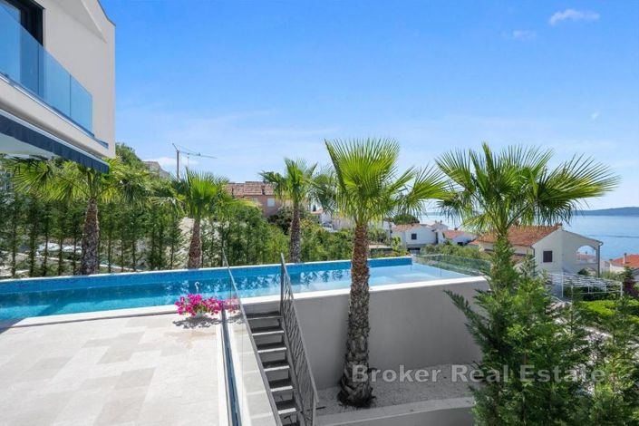 Image No.19-4 Bed Villa for sale