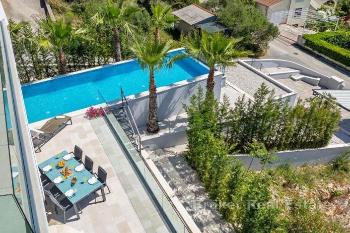 Image No.20-4 Bed Villa for sale