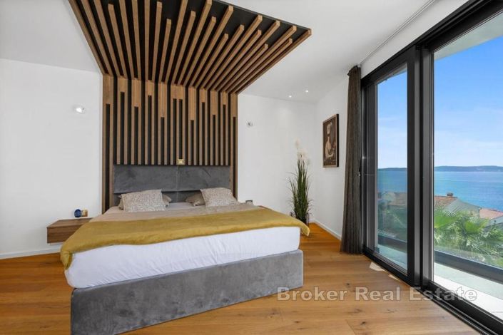 Image No.8-4 Bed Villa for sale