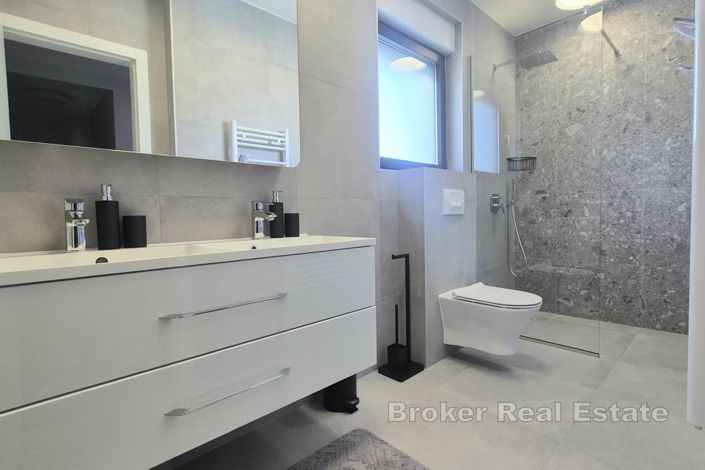 Image No.12-Villa de 3 chambres à vendre à Vodice