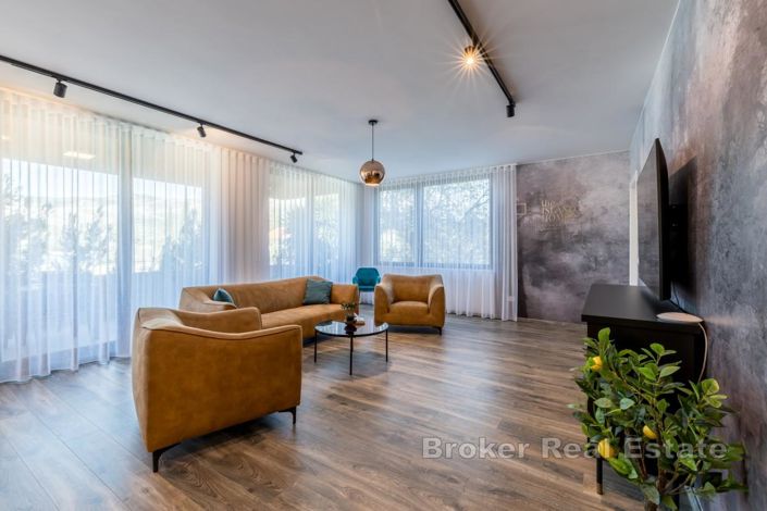 Image No.2-Appartement de 2 chambres à vendre à Korcula