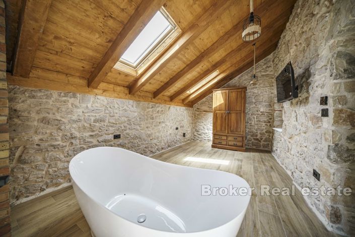 Image No.7-4 Bed Villa for sale