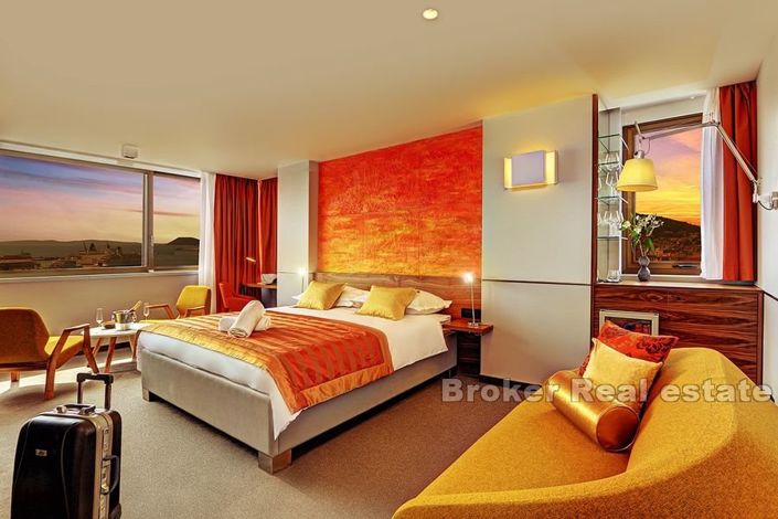 Image No.7-Appartement de 8 chambres à vendre à Bacvice