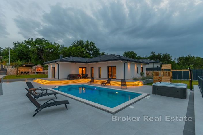 Image No.19-3 Bed Villa for sale