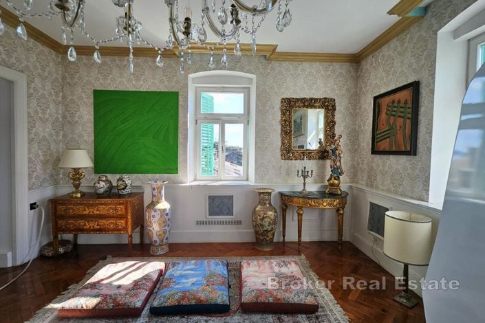 Image No.6-5 Bed Apartment for sale