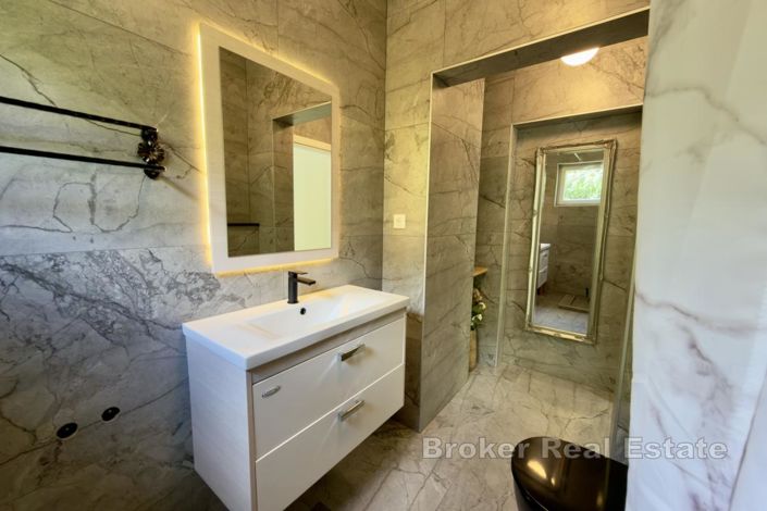 Image No.10-2 Bed Villa for sale